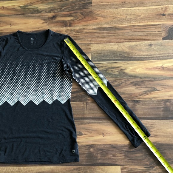 Gap fit athletic tee - Picture 9 of 11